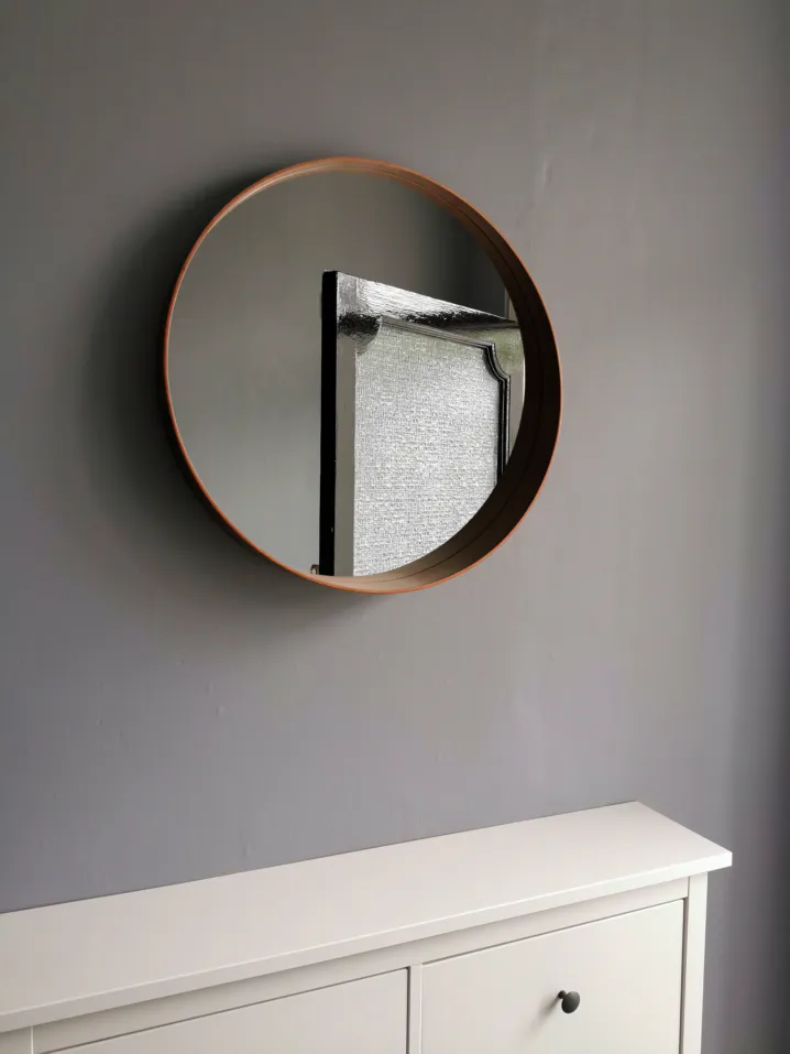 Mirror installation 2 Enlarged